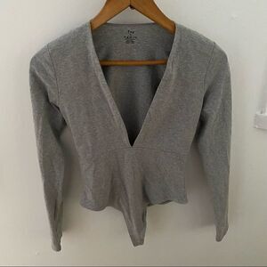 ARITZIA TNA Low Cut Long Sleeve Bodysuit Top In Light Grey ~ Size M Medium